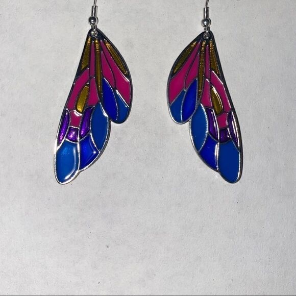 Beautiful butterfly wing pendent earrings - Picture 4 of 4